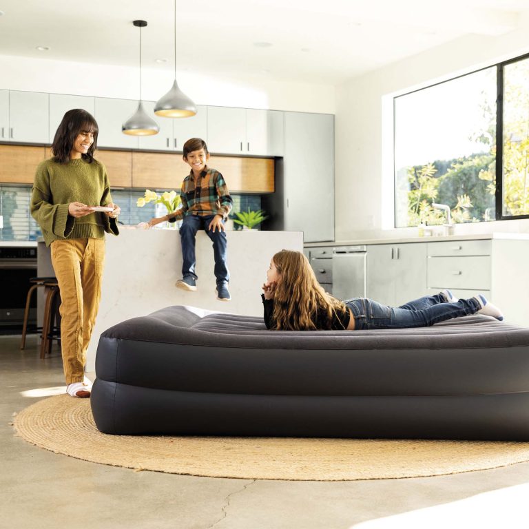 Двоспальне надувне ліжко INTEX Pillow Rest Raised