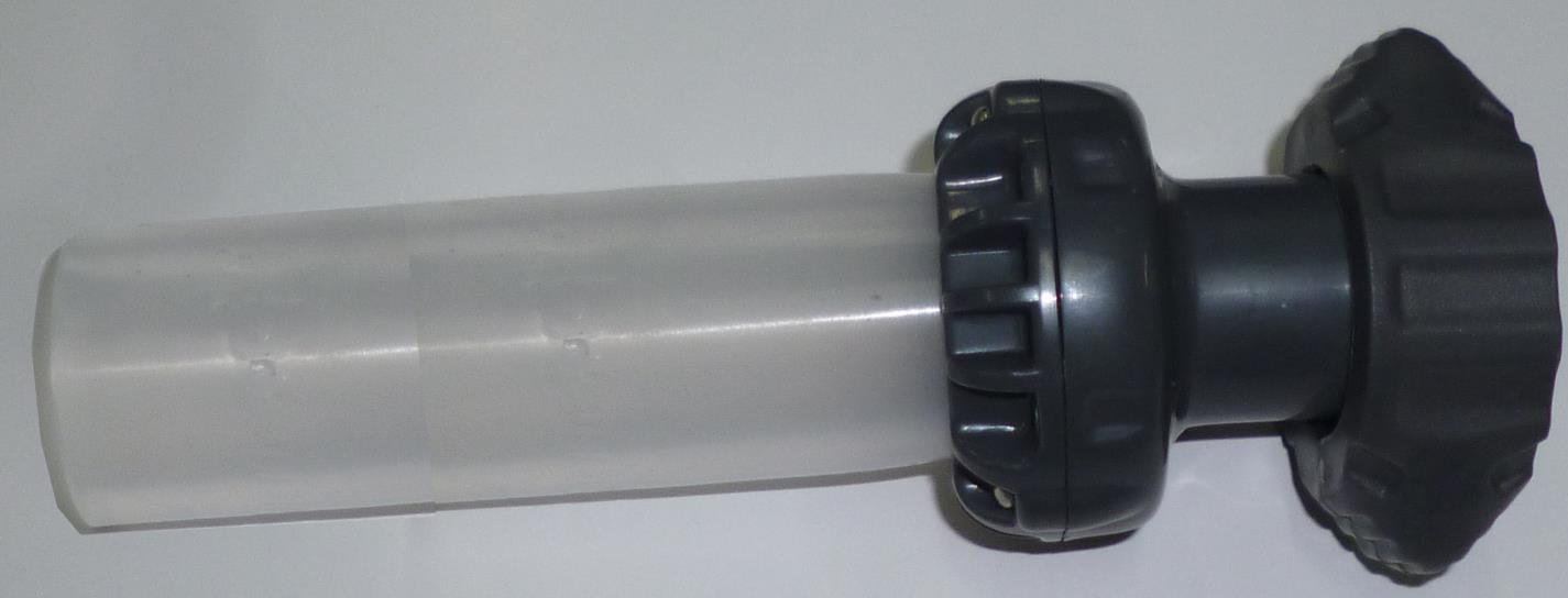 Входной/исходящий патрубок (диаметром 37,4 х 115 мм) базы управления СПА с гайкой, графит